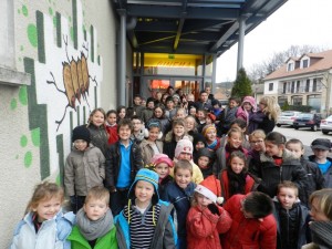 Les élèves de l'école publique termine l'année par une scéance de cinéma : Les 5 légendes